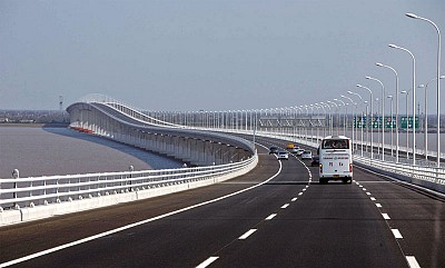 中國路橋亂收費 貨運司機也抓狂