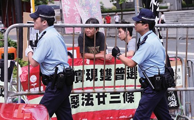 中共全面插手香港 民怨再升溫