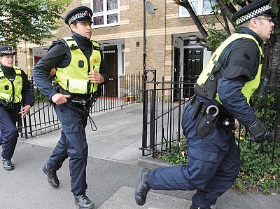 英國暴動突顯社福政策負效應