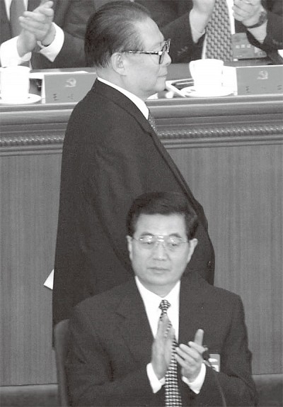 「江胡鬥」近尾聲
