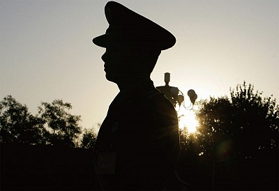 軍頭與薄「切割」後晉升  章沁生現身 谷俊山沉底