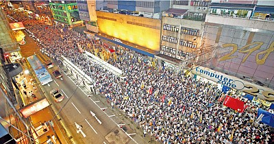 >圖片報導：無懼恐嚇 「七一」香港空前抗共大遊行
