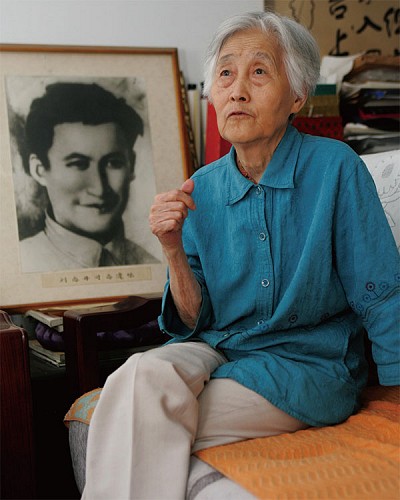 高規格追悼劉志丹女  習家再提張瀾瀾