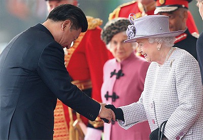90歲英國女王最勤勞 一年工作量超過兒孫
