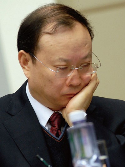 持兩本護照外逃 中共副部級高官被「秒殺」