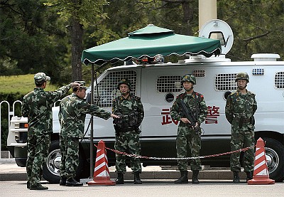 習近平改武警架構 軍委主席列名總理之前