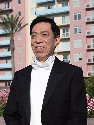 >中國「歌王」展絕世唱法 曾當眾撕毀與江澤民的合影