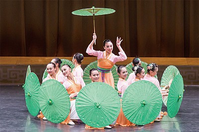 >中國古典舞，朵朵升起的蓮