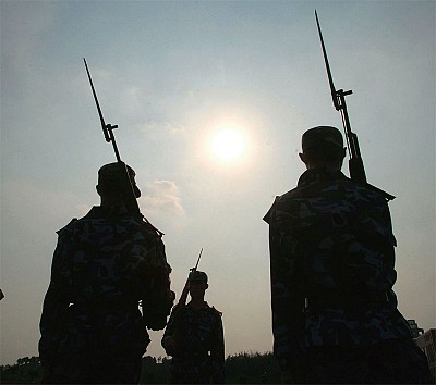 >中共少將透露大批軍官面臨退役