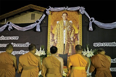 >泰國王室詛咒應驗？ 王儲暫緩登基至少一年